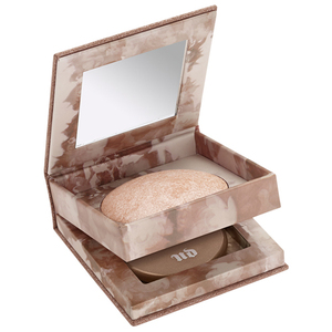 Urban Decay Naked Illuminated Shimmering Powder for Face and Body