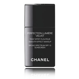 Chanel Perfection Lumiere Velvet Smooth-Effect Makeup Broad Spectrum SPF 15 Sunscreen