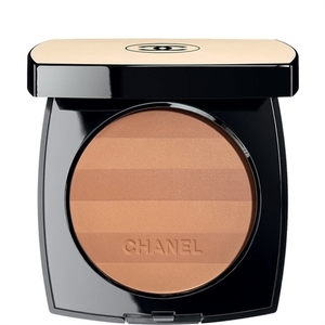 Chanel Les Beiges Healthy Glow Multi-Colour Broad Spectrum SPF 15 Sunscreen