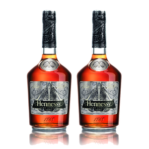 Hennessy V.S Cognac Limited Edition by Scott Campbell 2 Pack (700ml per Bottle)