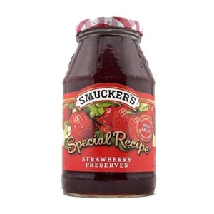 Smucker's Special Recipe Strawberry Preserves 907g