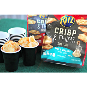 Nabisco Ritz Salt & Vinegar Crisp & Thins Chips 2 Pack (201g per Pack)